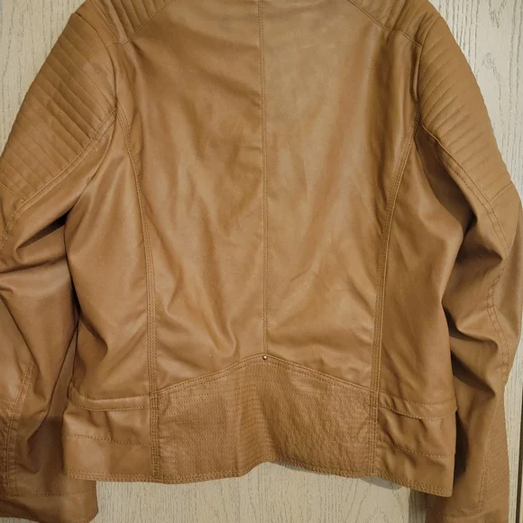 NWOT SIZE 2X. WOMENS JACKET WITH DETACHABLE HOOD - Picture 6 of 16